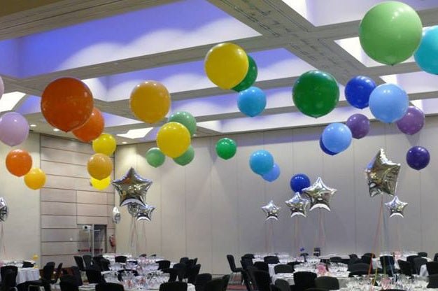 La Versatilidad de los Globos en los Eventos de Empresa - Mis Globos