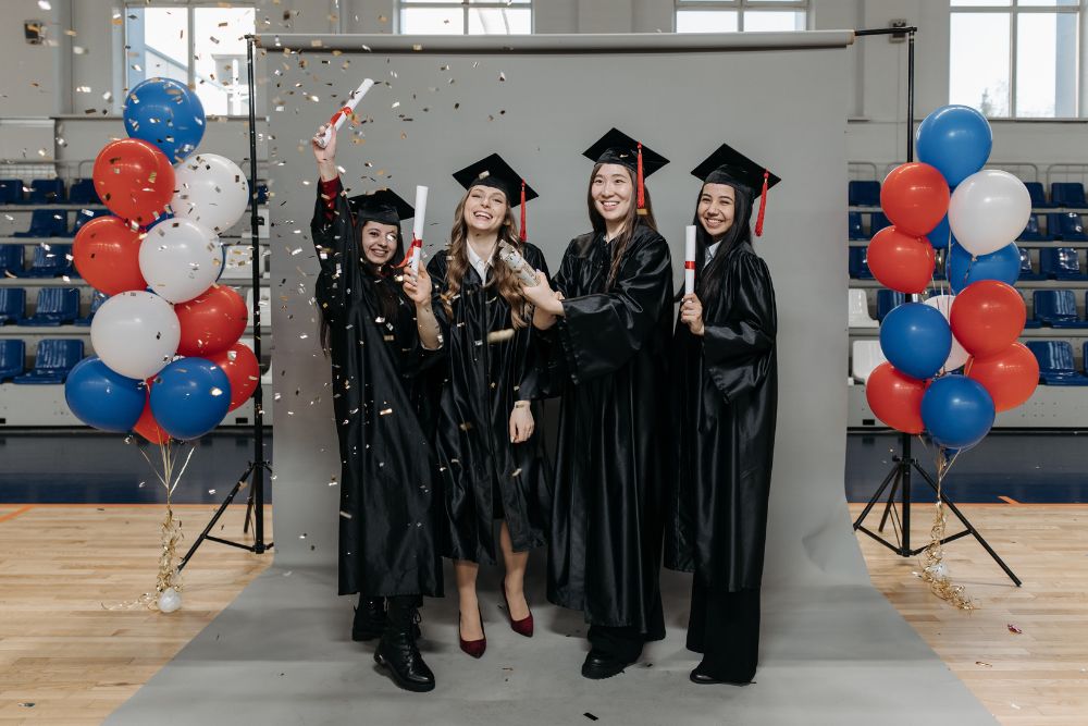 Lo que necesitas para decorar con globos tu fiesta de graduación - Mis Globos