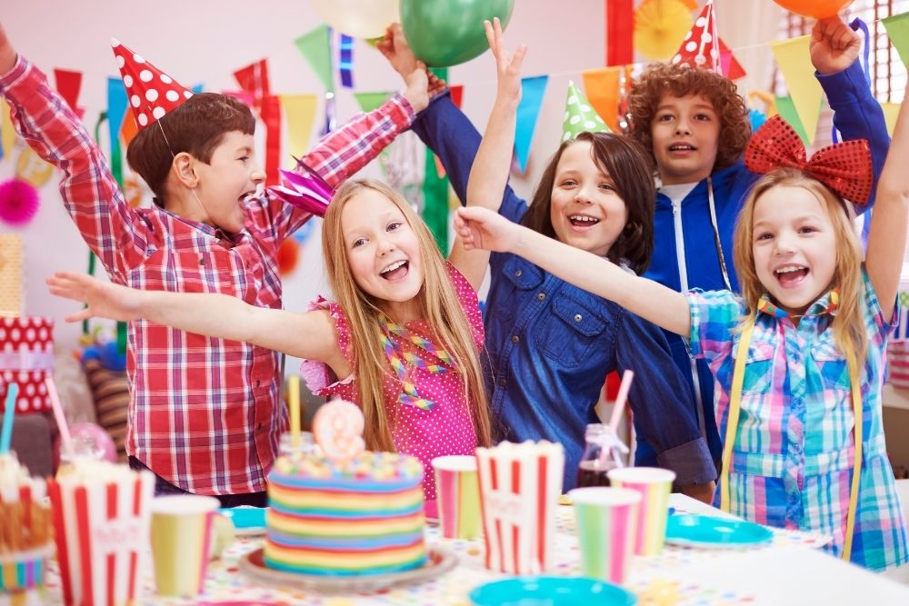 Piñatas cumpleaños Madrid  Fiestas infantiles para niños