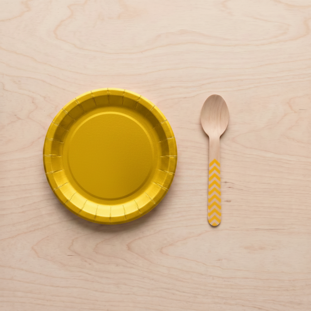 Platos pequeños de cartón oro 18 cm | 8 unidades