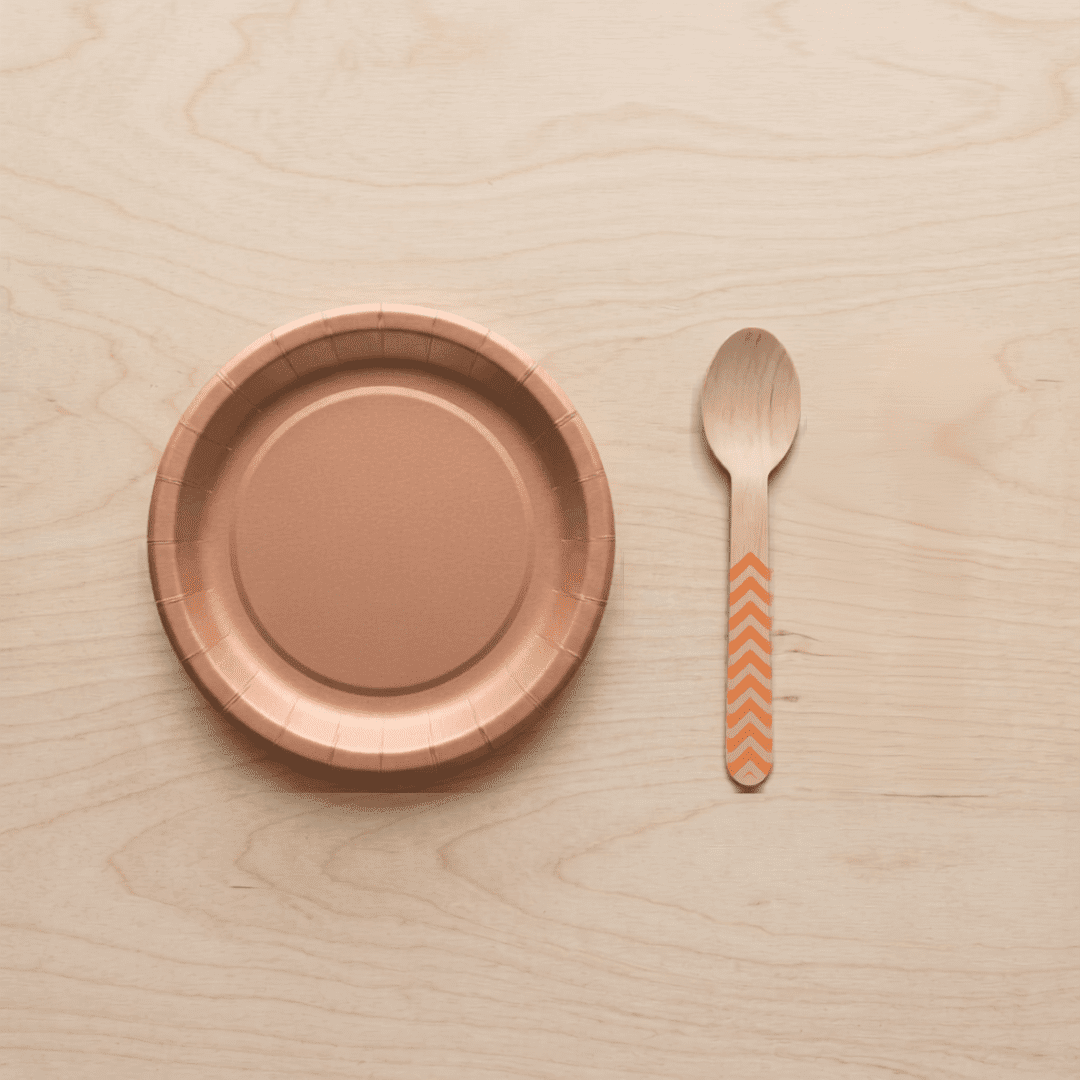 Platos pequeños de cartón oro rosa 18 cm | 8 unidades