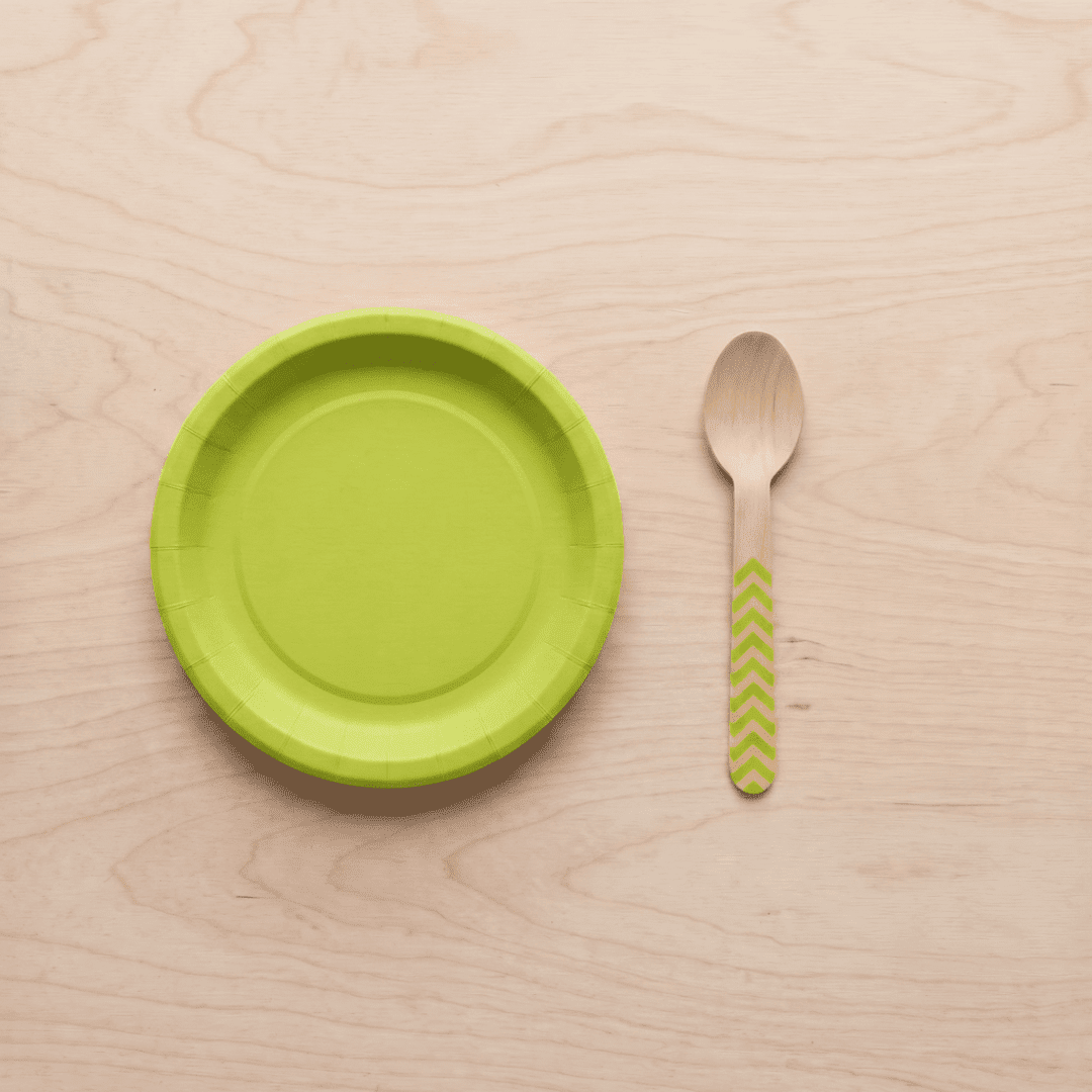Platos pequeños de cartón verde claro 18 cm | 8 unidades