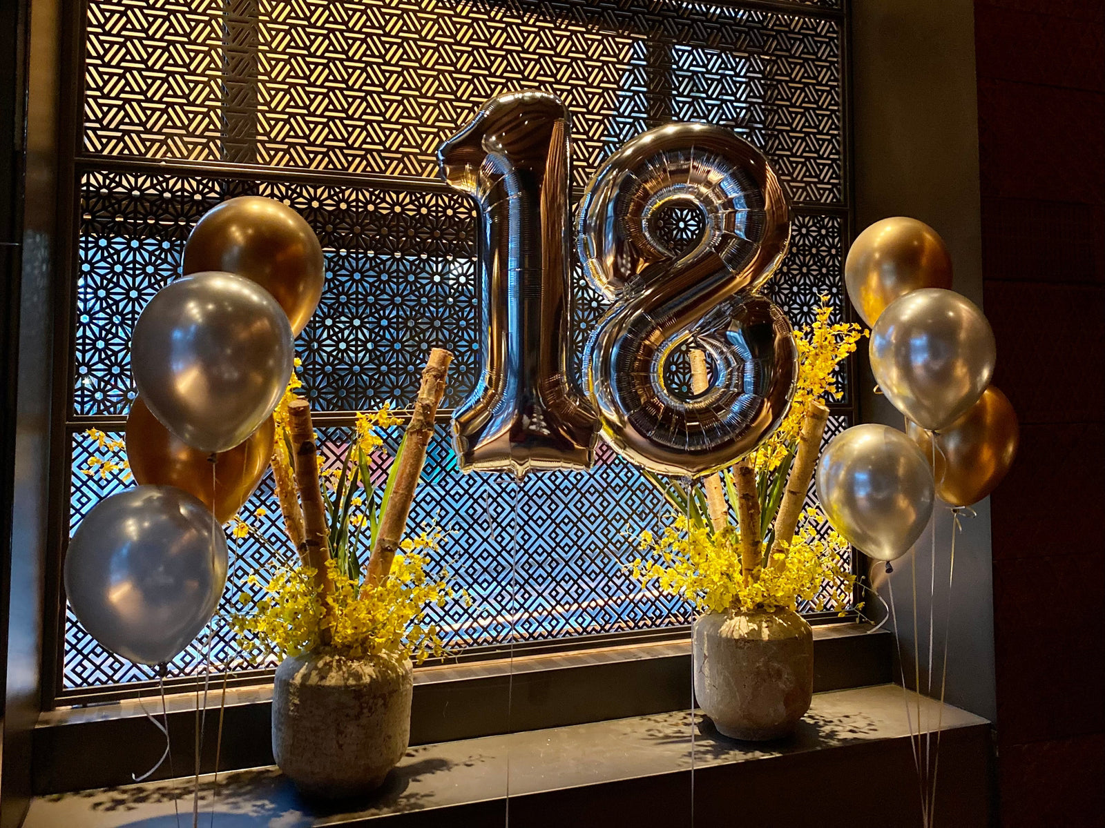 Ramo de globos doble número fantasía cromada. - Mis Globos