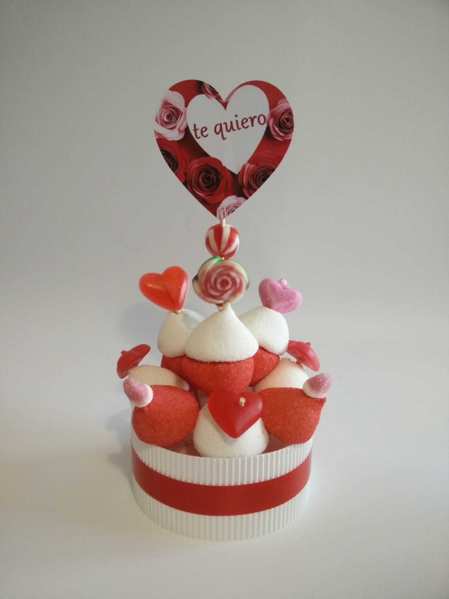 Tarta de chuches Amor - Mis Globos