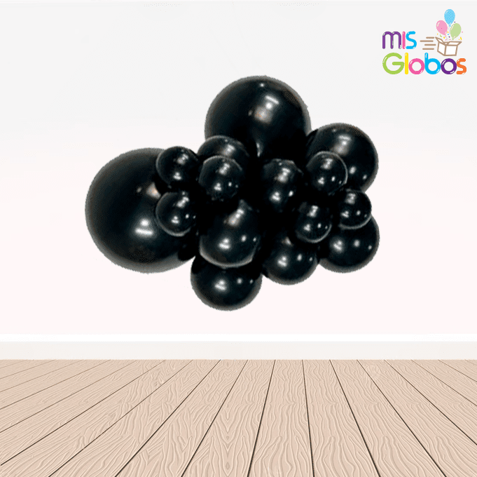 Globo Negro mate hinchado con Helio por unidades.