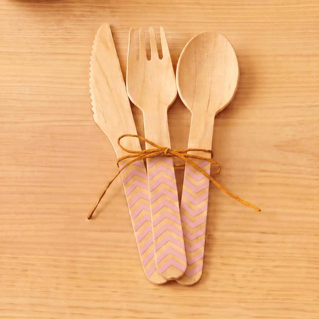 Set de cubiertos de madera rosa | 18 piezas