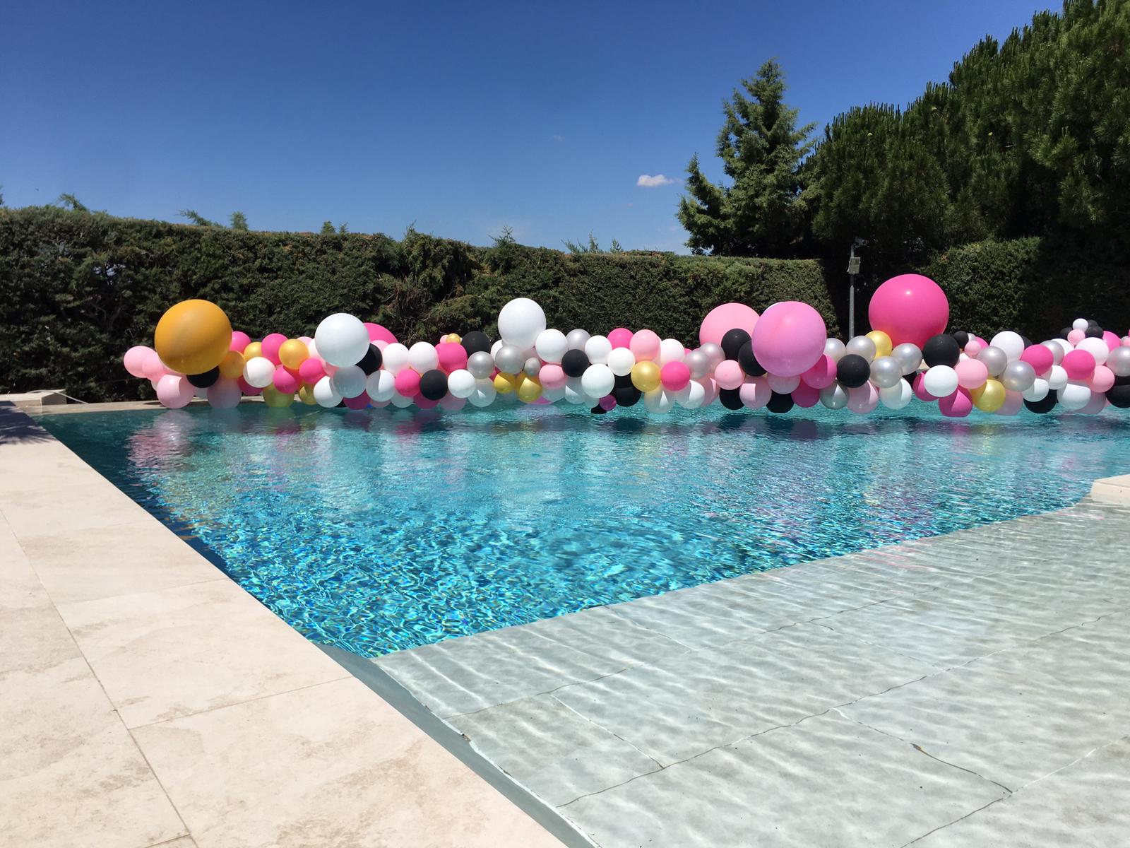 Ramo de globos Columna Orgánica por metros color pastel